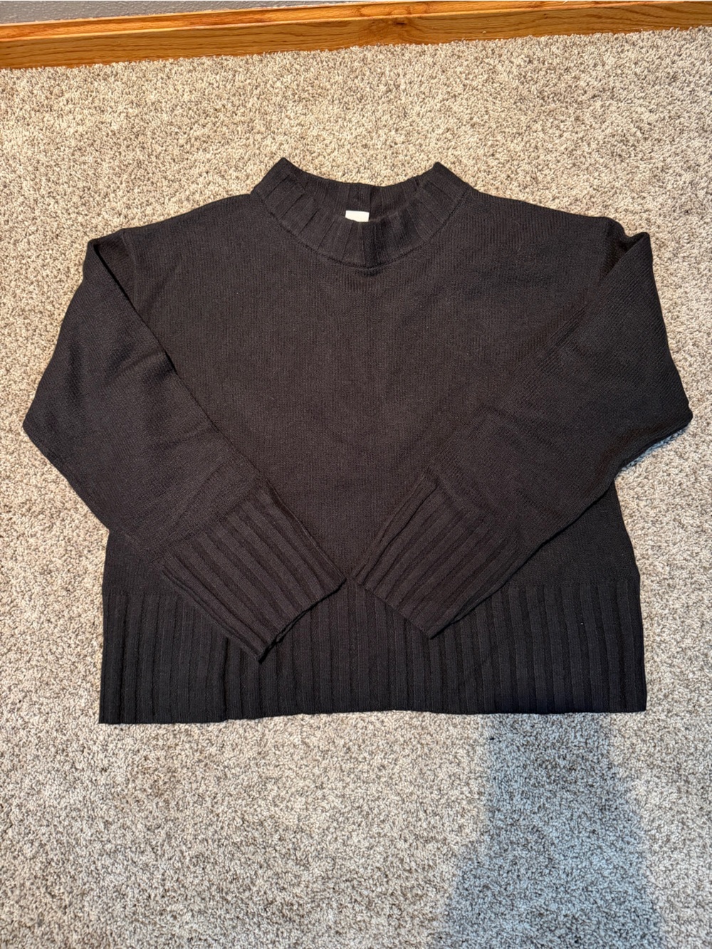 Women’s GAP Classic Black Women's Crop Sweater